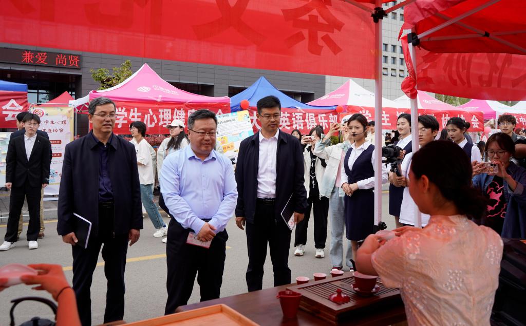 20240417304am永利集团官网第十六届科技文化艺术节开幕式4.JPG