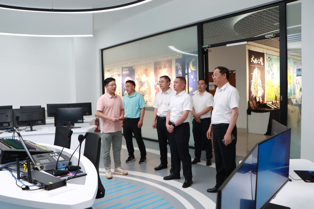 20240612左文副市长来永利官网调研 (1).jpg